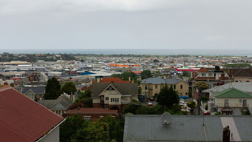 Rules for foreigners buying property in NZ